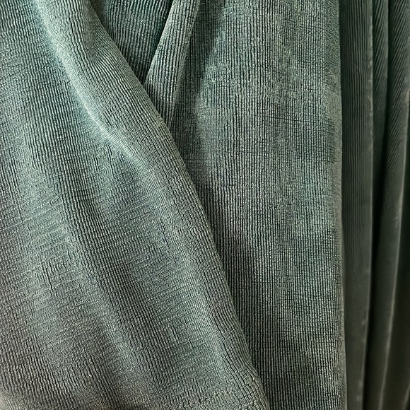 Cider emerald green split Midi dress brand new - Picture 4 of 6